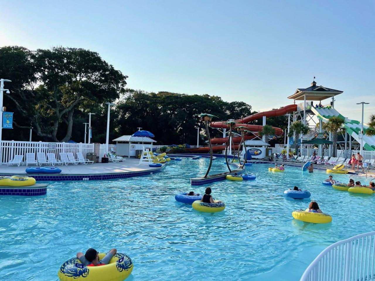 Holiday home Ocean Lakes, Luxury Water Front