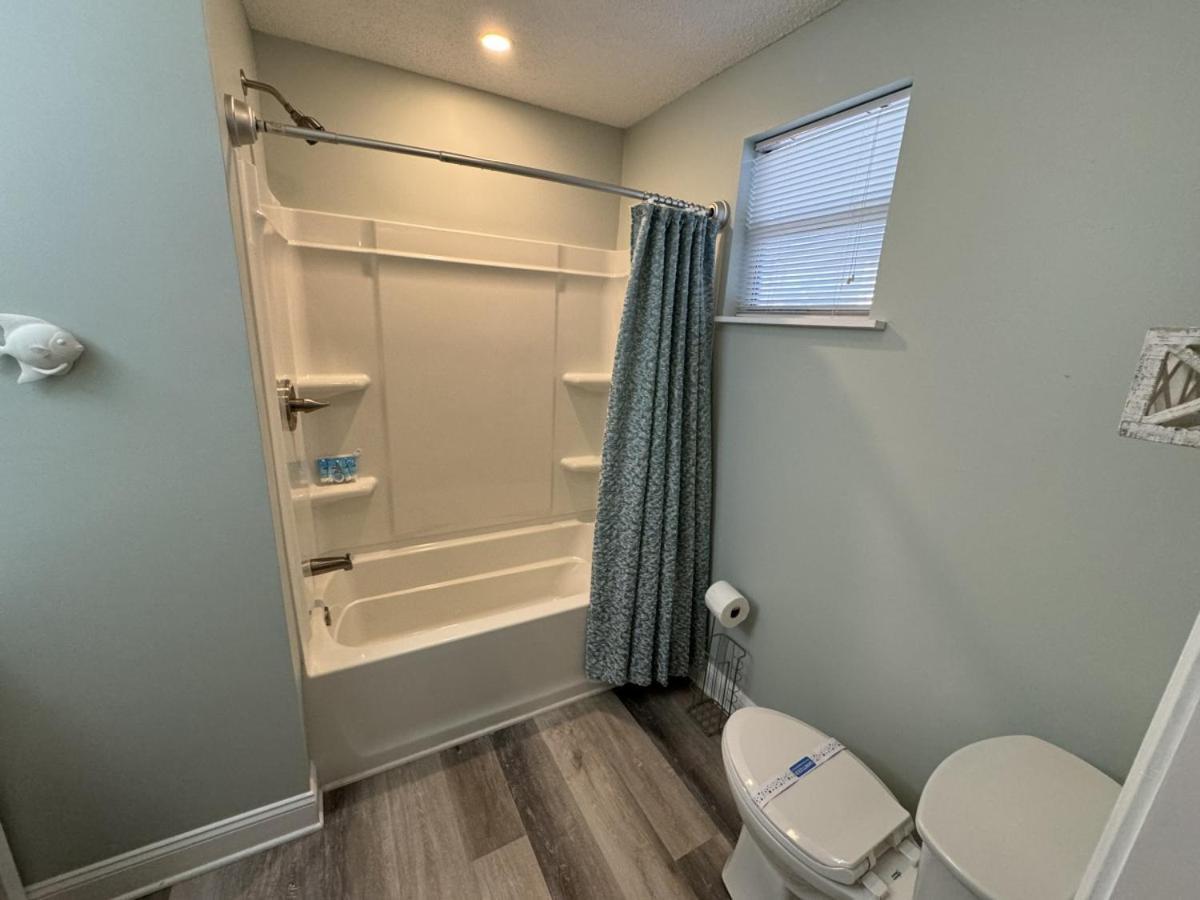 Ocean Lakes, Complementary Golf Cart Country house