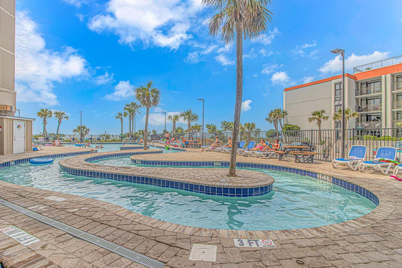 Oceanfront 2 Bedroom Penthouse! Dunes 1232 Holiday home