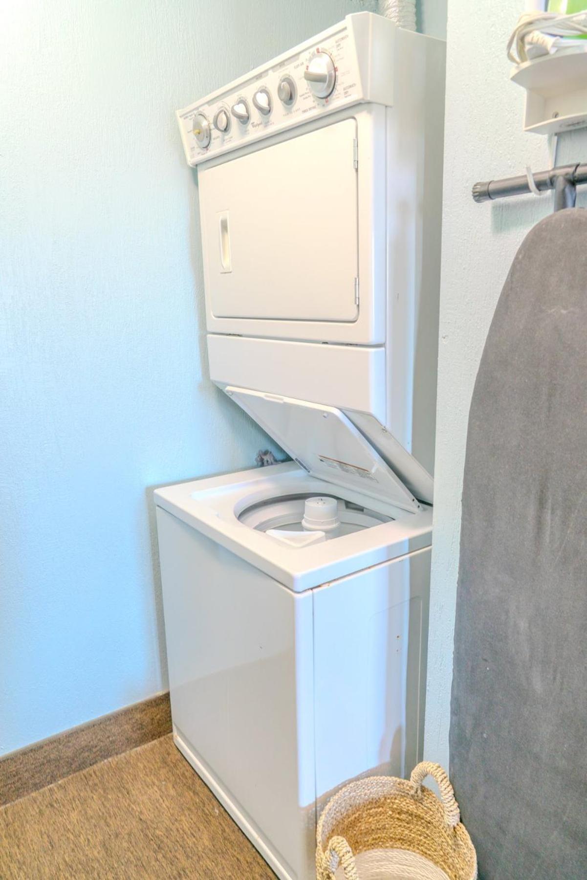 Holiday home Oceanfront 2 Bedroom Penthouse! Dunes 1232