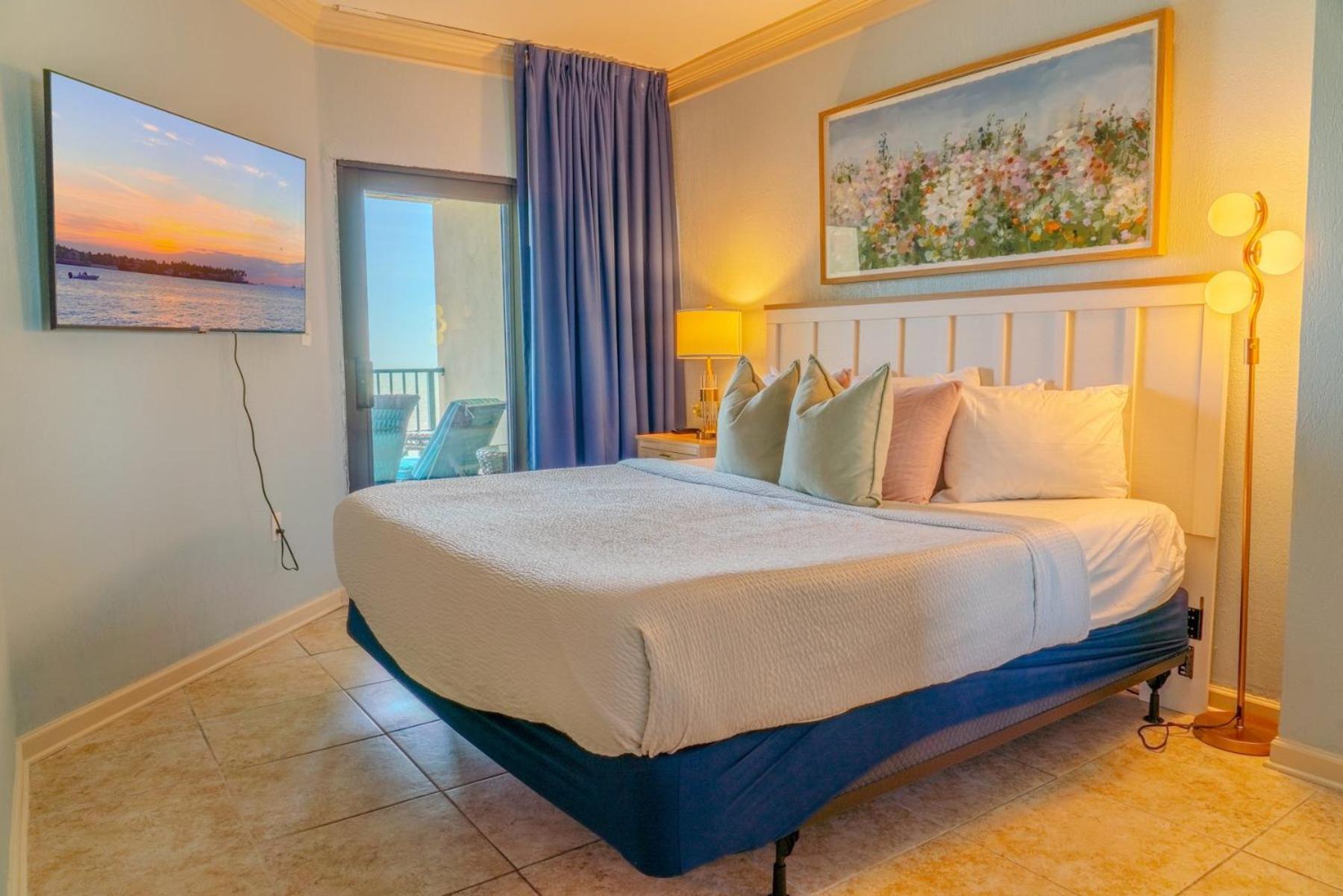 Oceanfront 2 Bedroom Penthouse! Dunes 1232 * Myrtle Beach