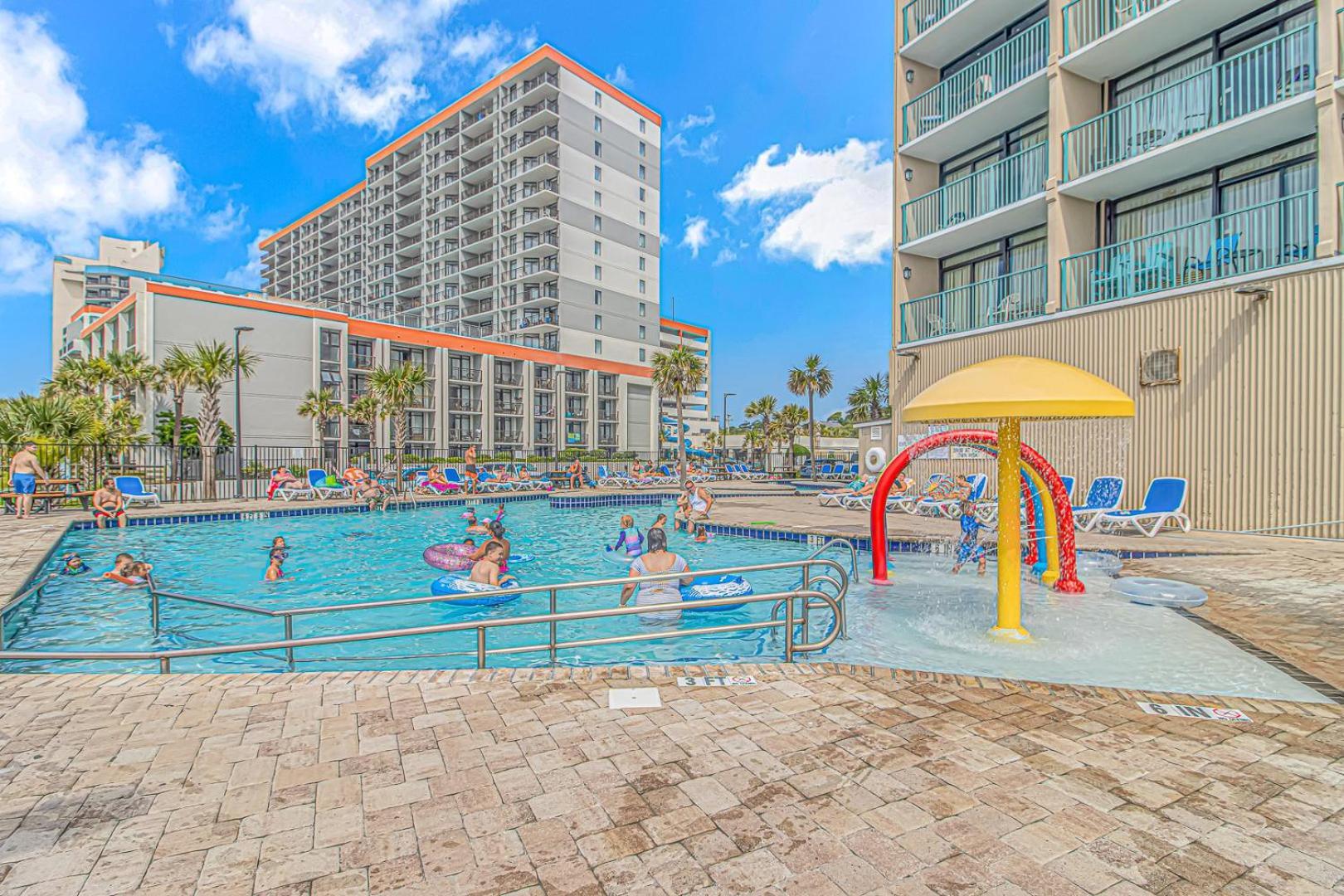Holiday home Oceanfront 2 Bedroom Penthouse! Dunes 1232