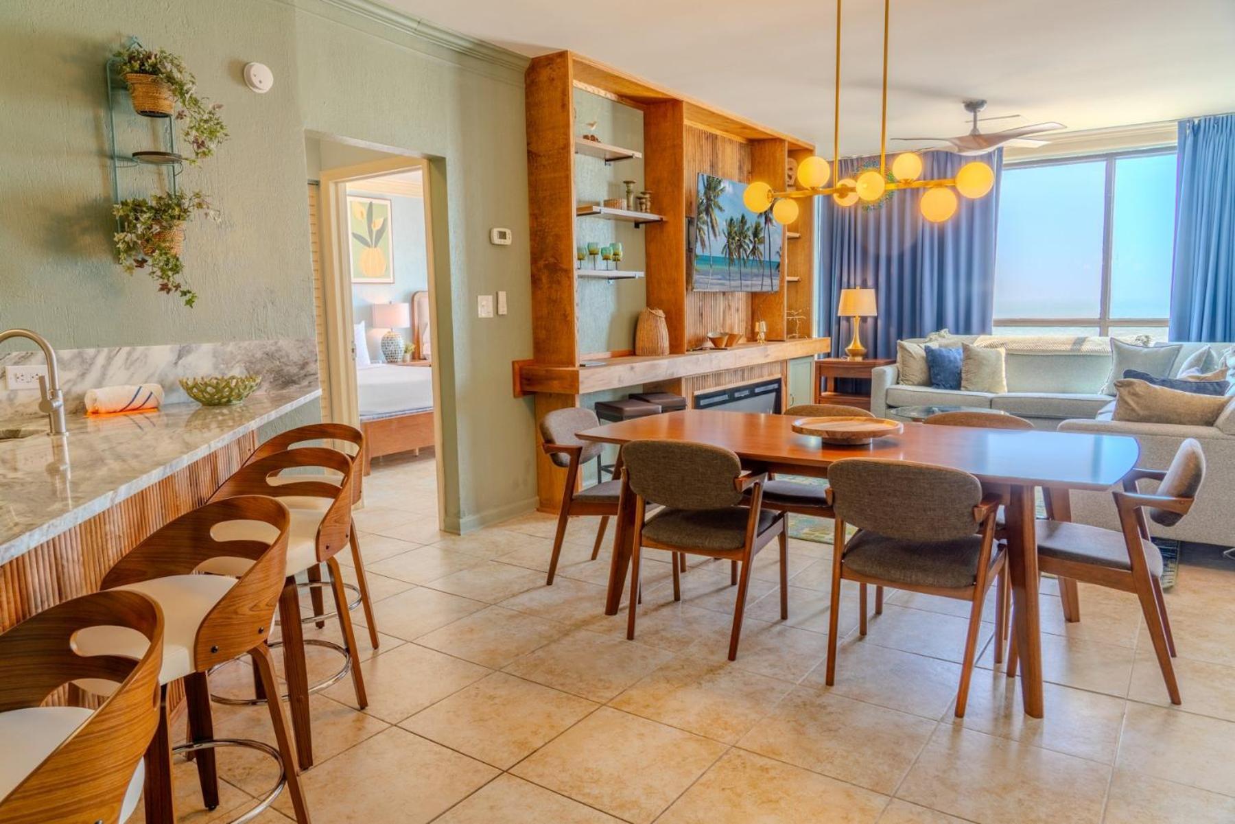 Holiday home Oceanfront 2 Bedroom Penthouse! Dunes 1232