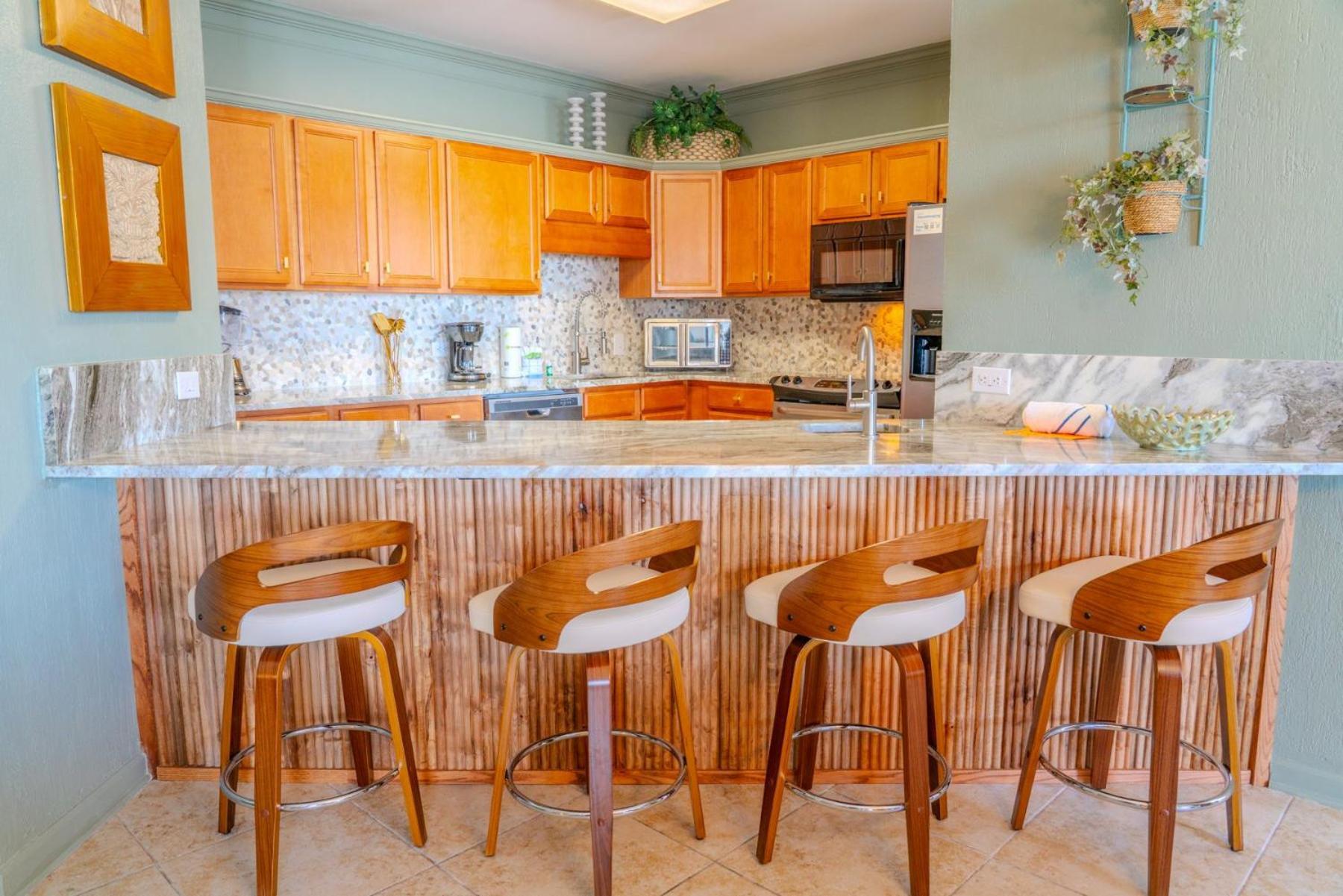 Oceanfront 2 Bedroom Penthouse! Dunes 1232 Holiday home *