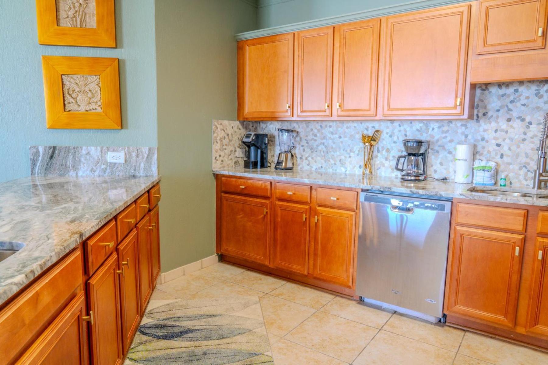 Oceanfront 2 Bedroom Penthouse! Dunes 1232 * Myrtle Beach