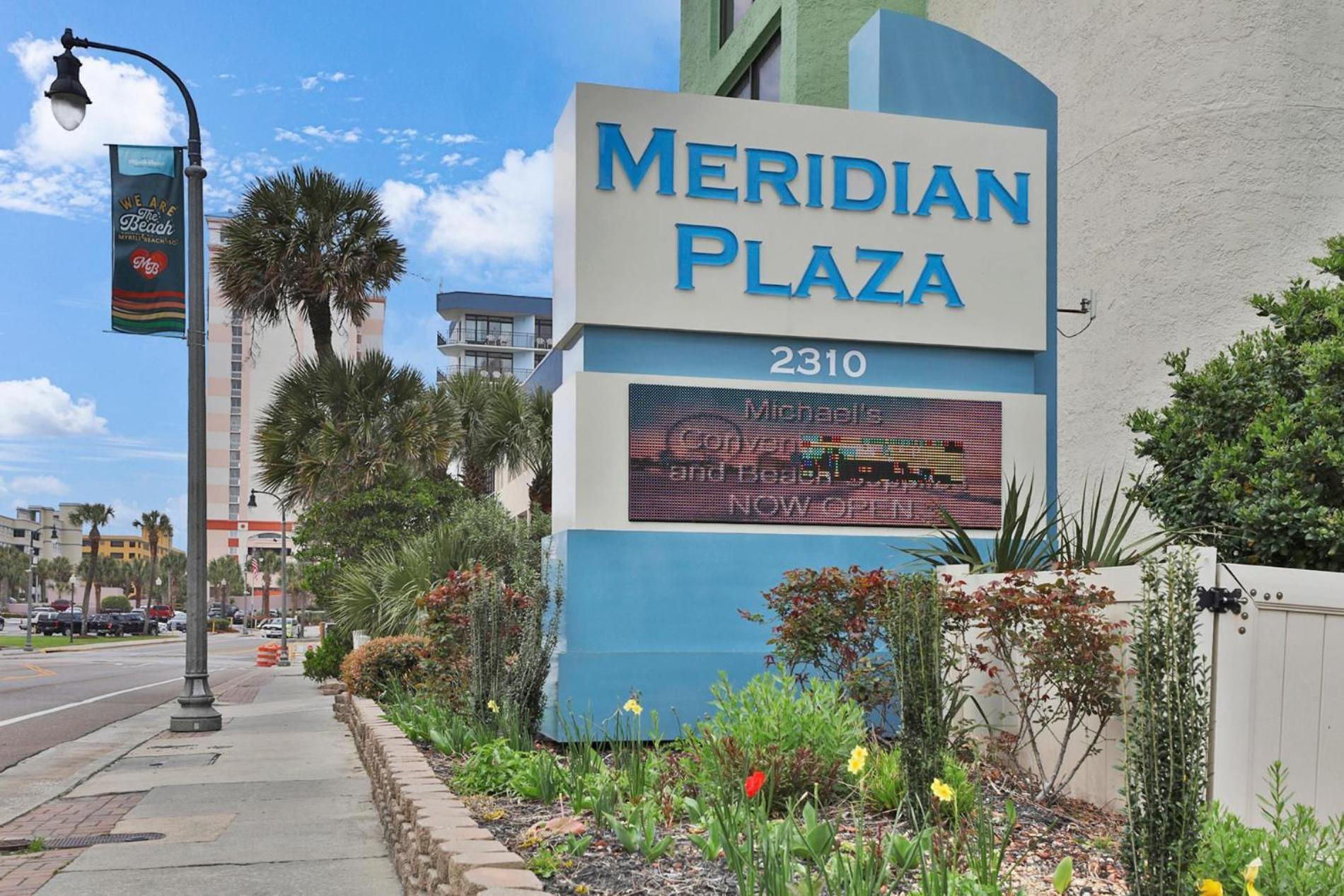 Memorable Sunrises At Meridian Plaza By Wavecrest Vacations Holiday home *