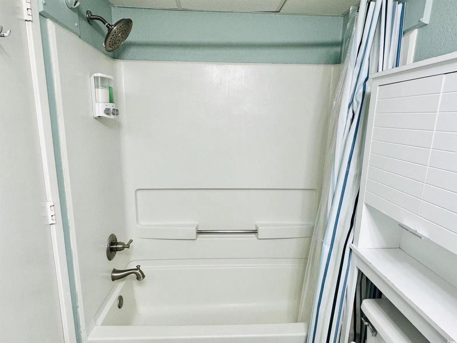 Updated Oceanview King Studio! Sleeps 4! Sea Mist 51104 Myrtle Beach