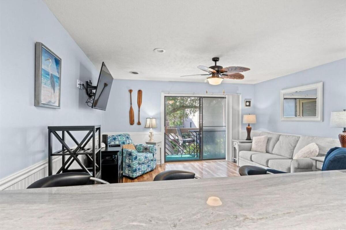 Apartment Cozy - Steps To Ocean *