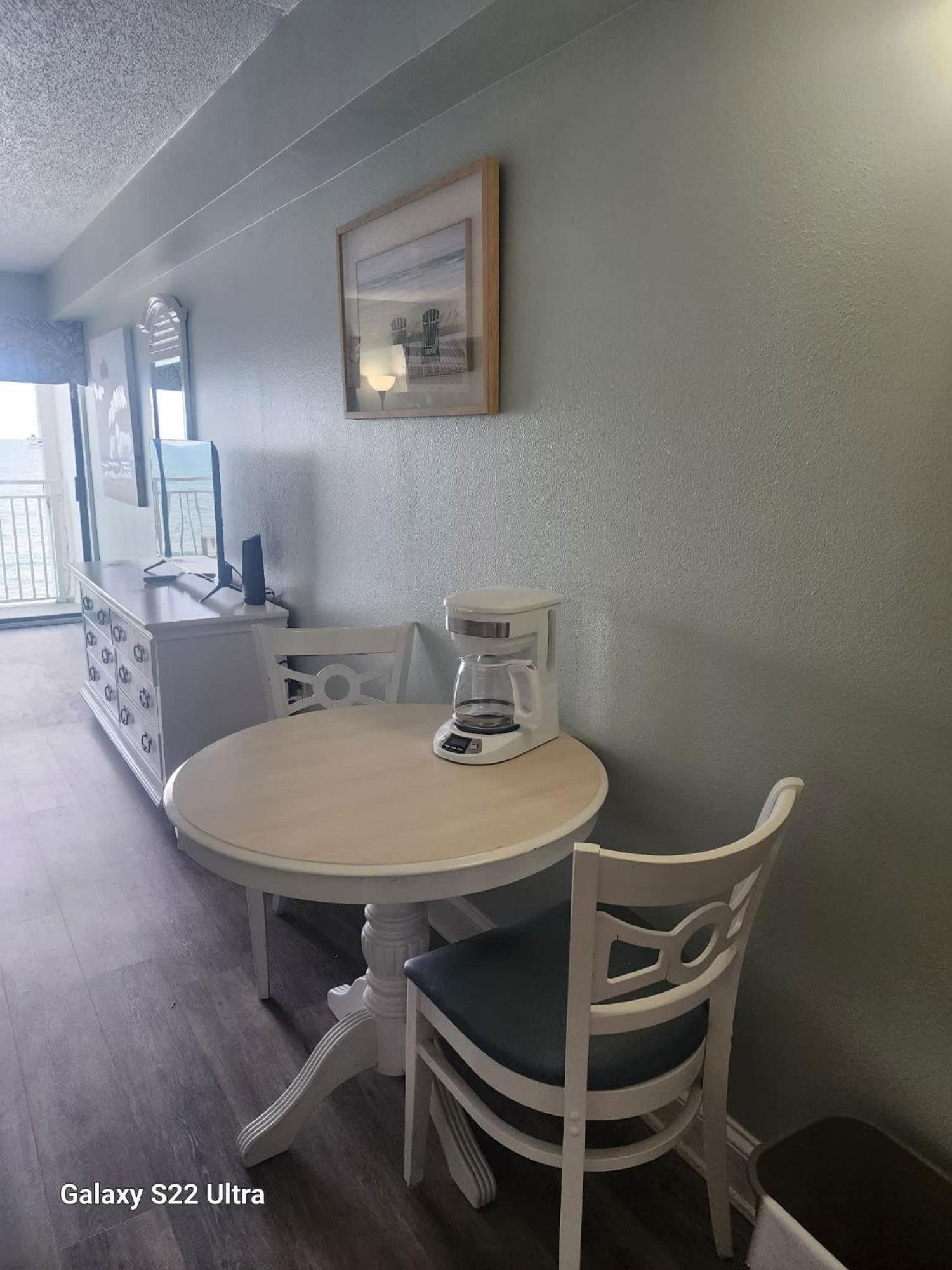 Oceanfront Efficiency T606 Apartment