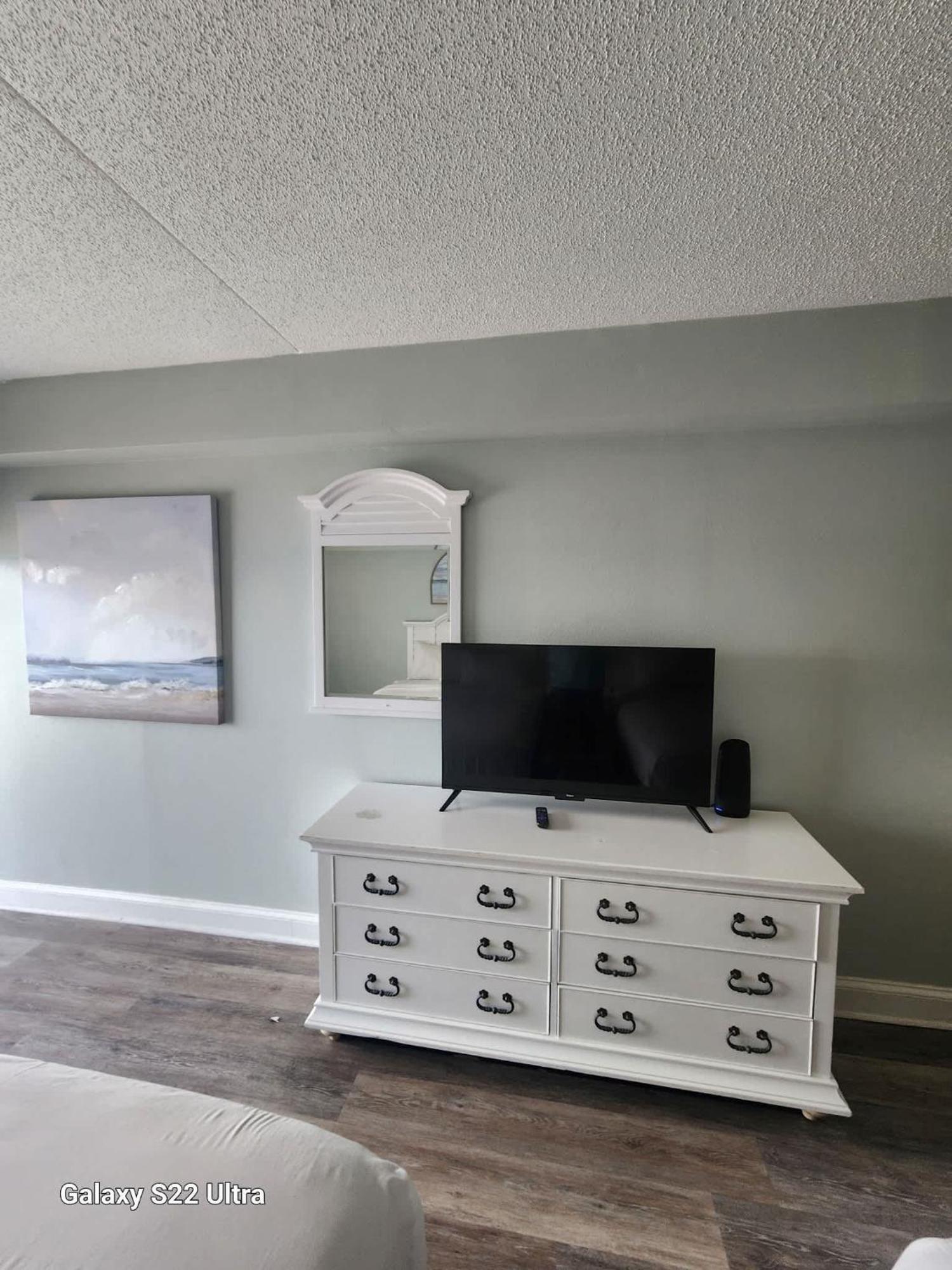 Oceanfront Efficiency T606 Myrtle Beach