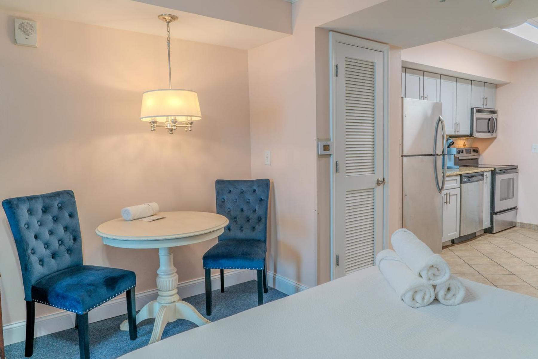 Towers On The Grove 724 Direct Oceanfront Sleeps 6 Guests Myrtle Beach