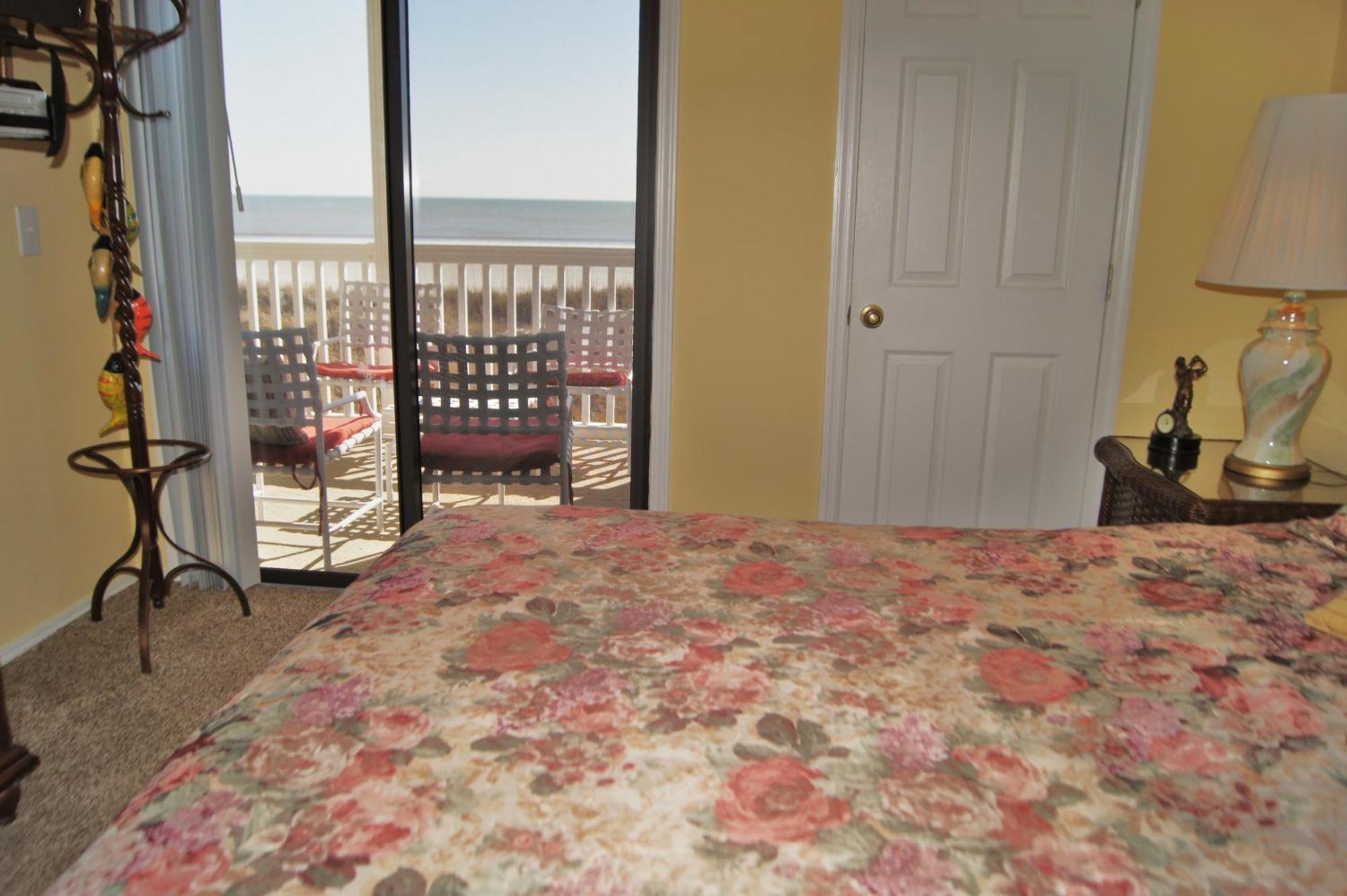 Holiday home Sea Cloisters 204c