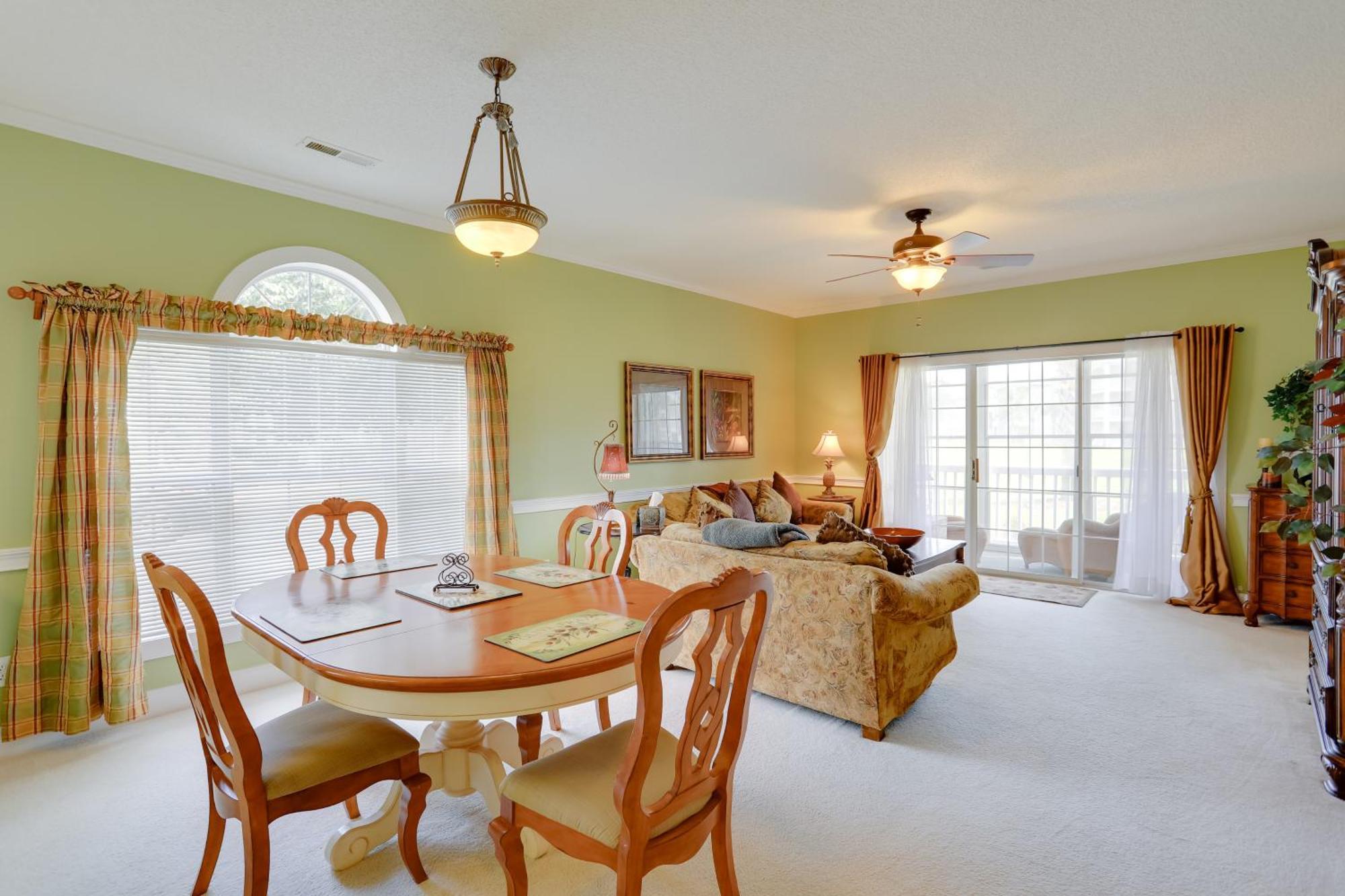 Apartment Myrtle With Community Pool Views! *