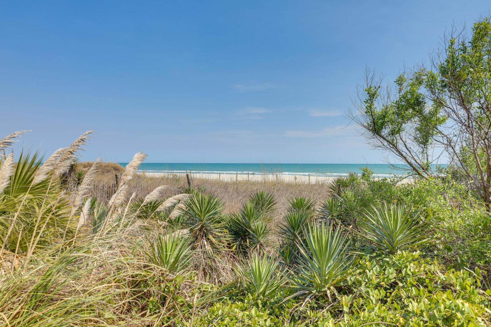 Apartment Beautiful Lakefront Short Walk To Beach! *