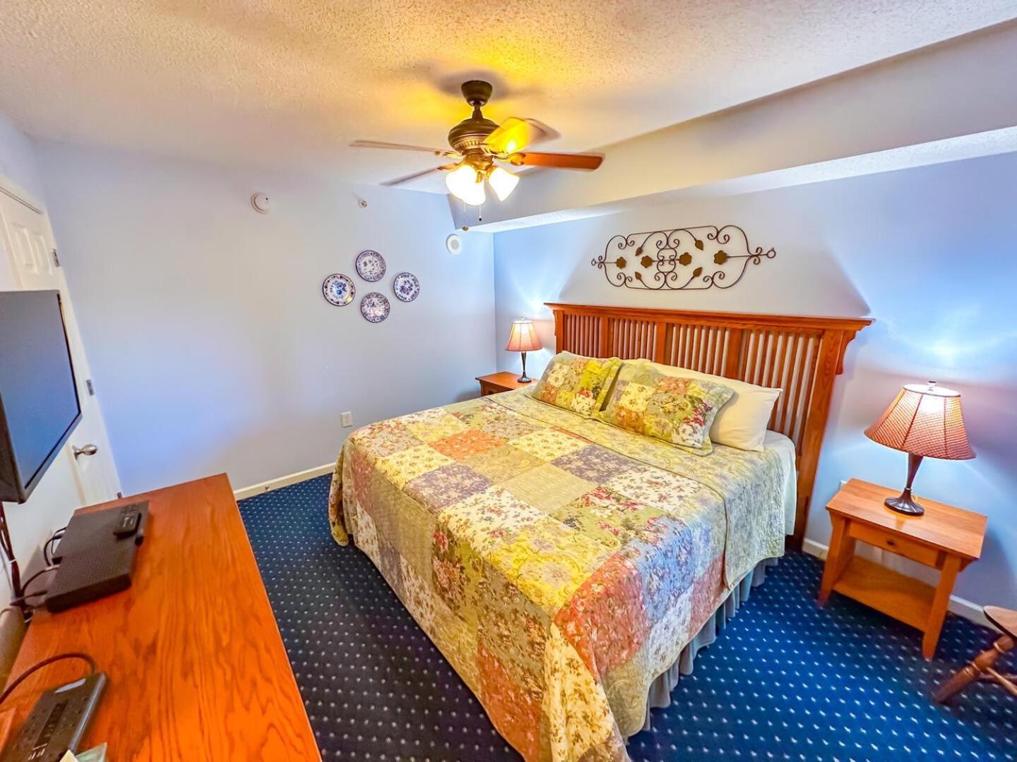 South Shore 1202