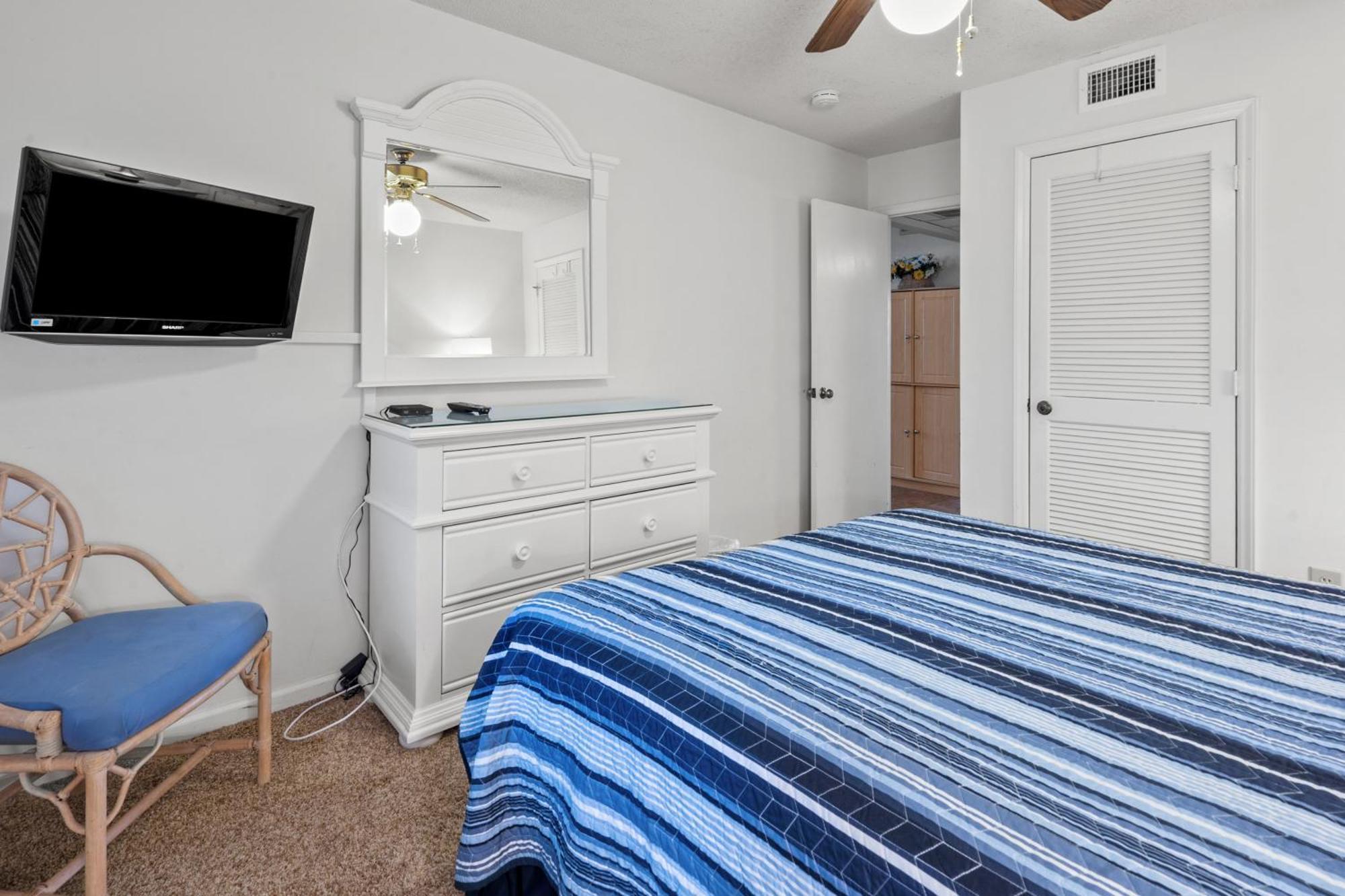 Sea Cloisters 105d Holiday home *
