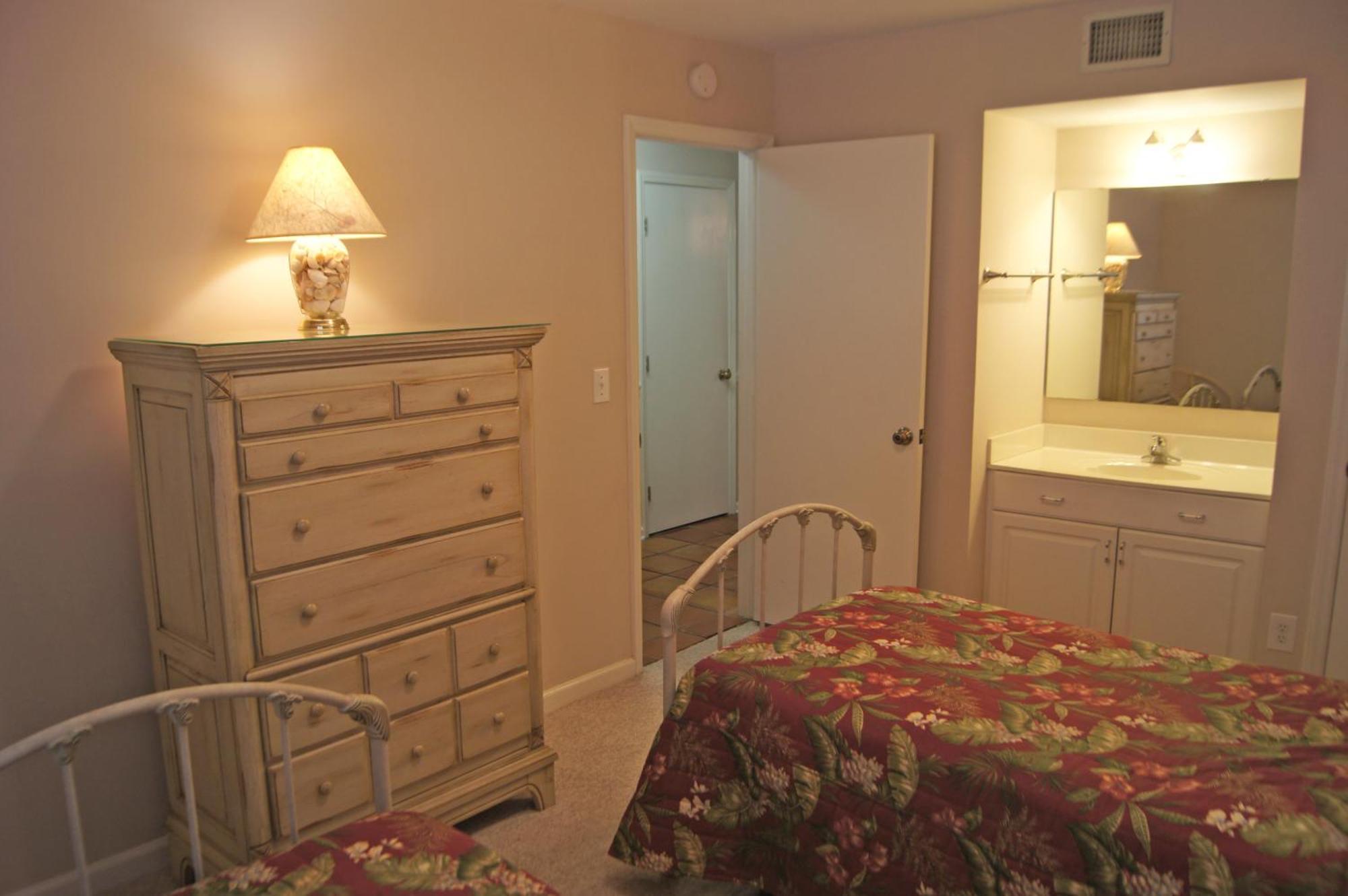 Holiday home Sea Cloisters 101f *