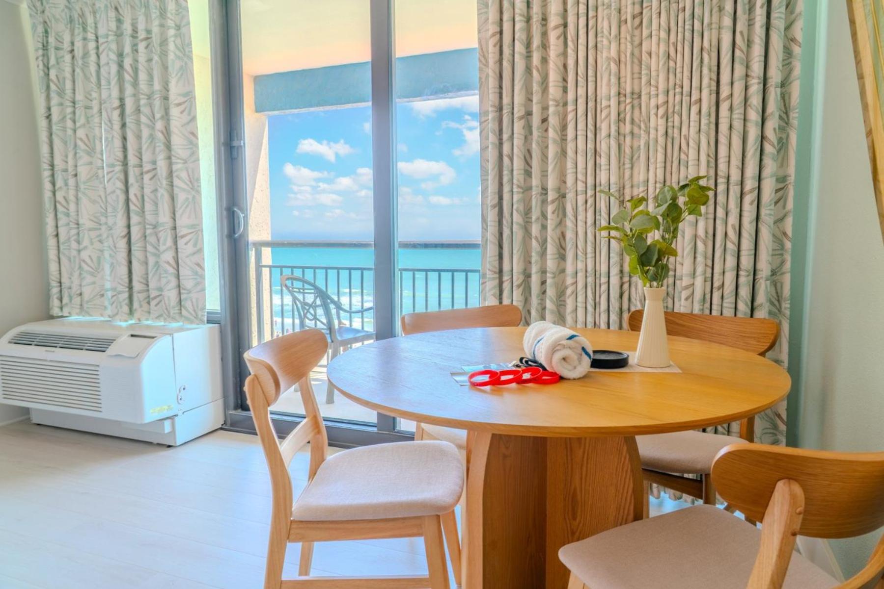 Holiday home Oceanfront Double Queen At Ocean Reef Resort! Unit 508 Myrtle Beach