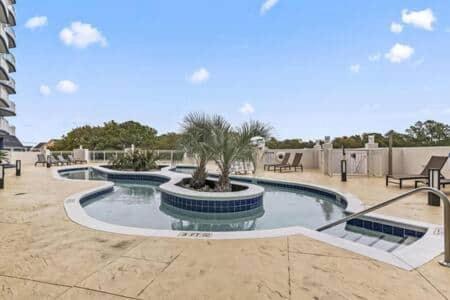 Spacious Luxurious 2b2b Ocean View Sleeps 8 Apartment Myrtle Beach