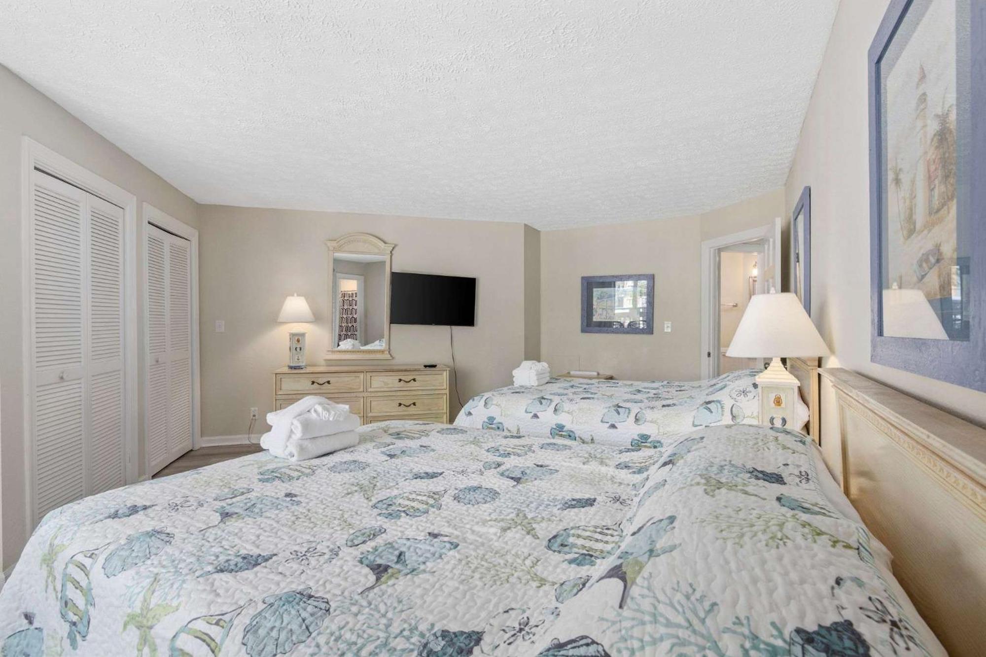 Chelsea House Unit 201 Holiday home Myrtle Beach
