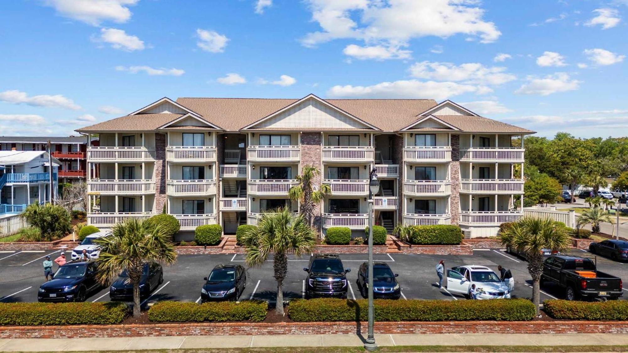 Chelsea House Unit 201 Holiday home Myrtle Beach