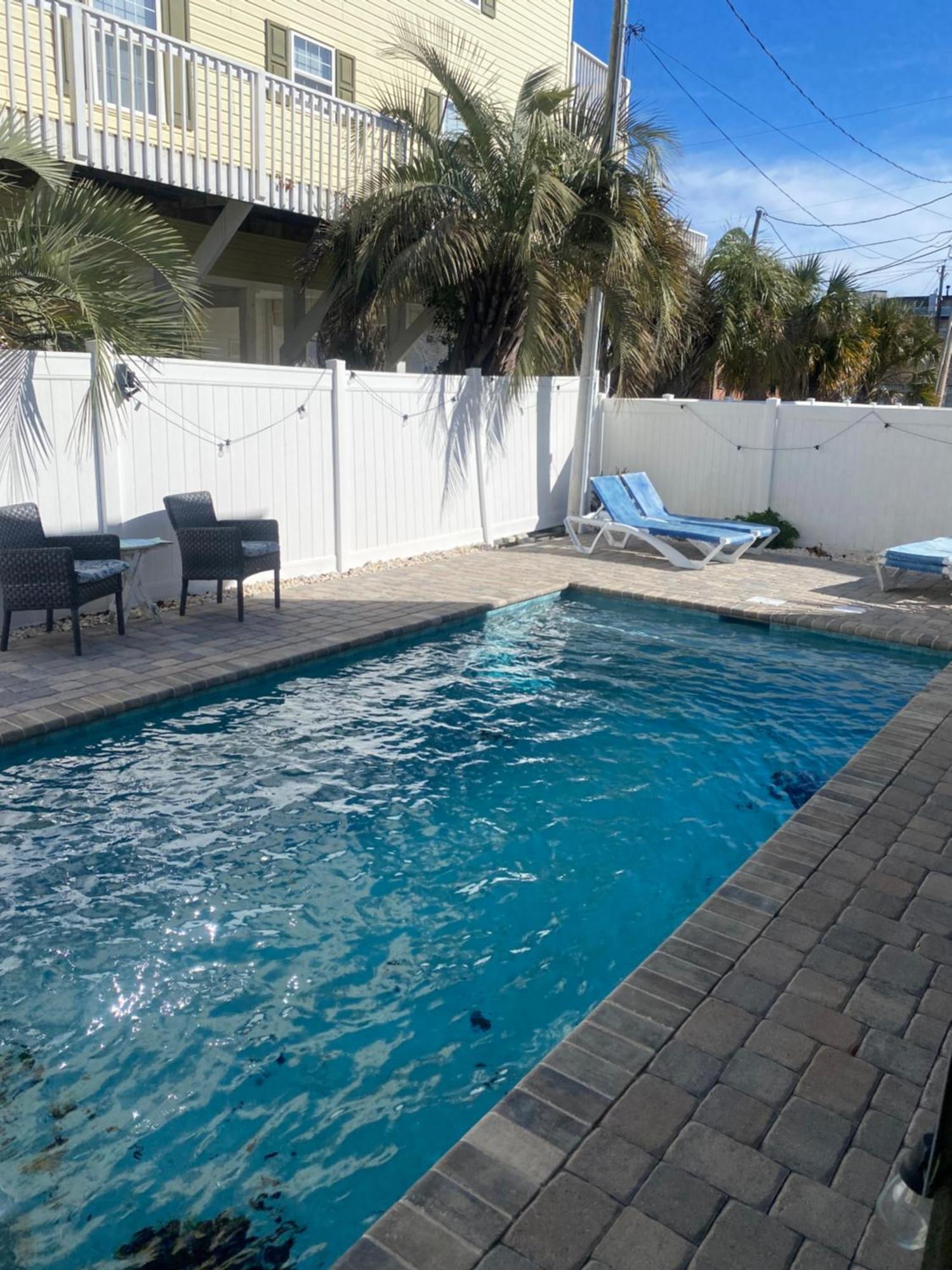 Breeze 3, Pet Friendly, Walking Distance To Atlantic Ocean Free Parking Holiday home