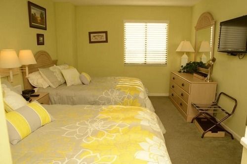 Hotel Units At Ocean Forest Plaza By Elliott