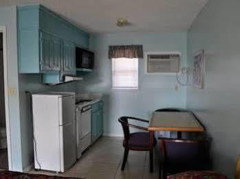 Calypso Motor Motel