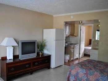 Calypso Motor Motel *