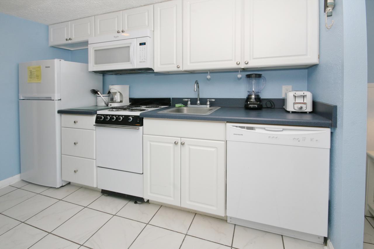 Apartment Blue Water By Management