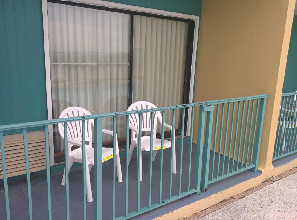 Sea Dunes Oceanfront Motel 2*