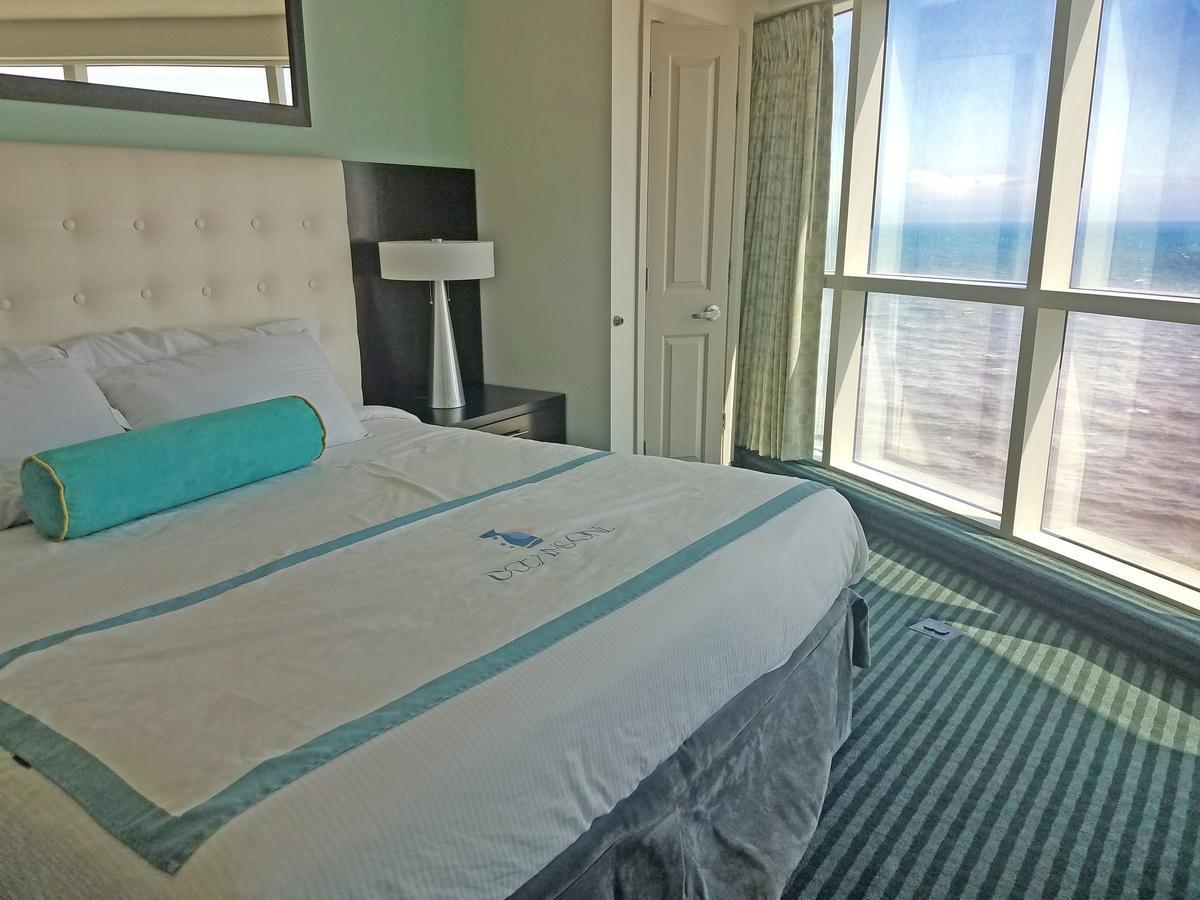 Paradise Breathtaking Oceanfront Oceans One Aparthotel