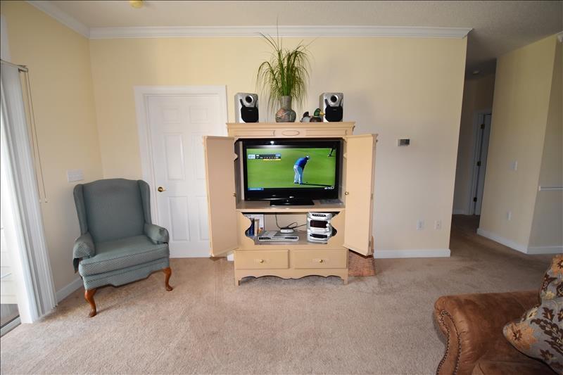 223 Wedgewood Apartment *