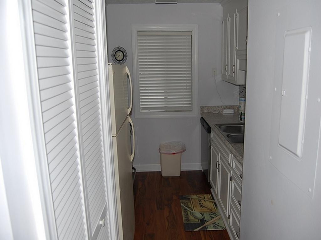Apartment Shipwatch Pointe