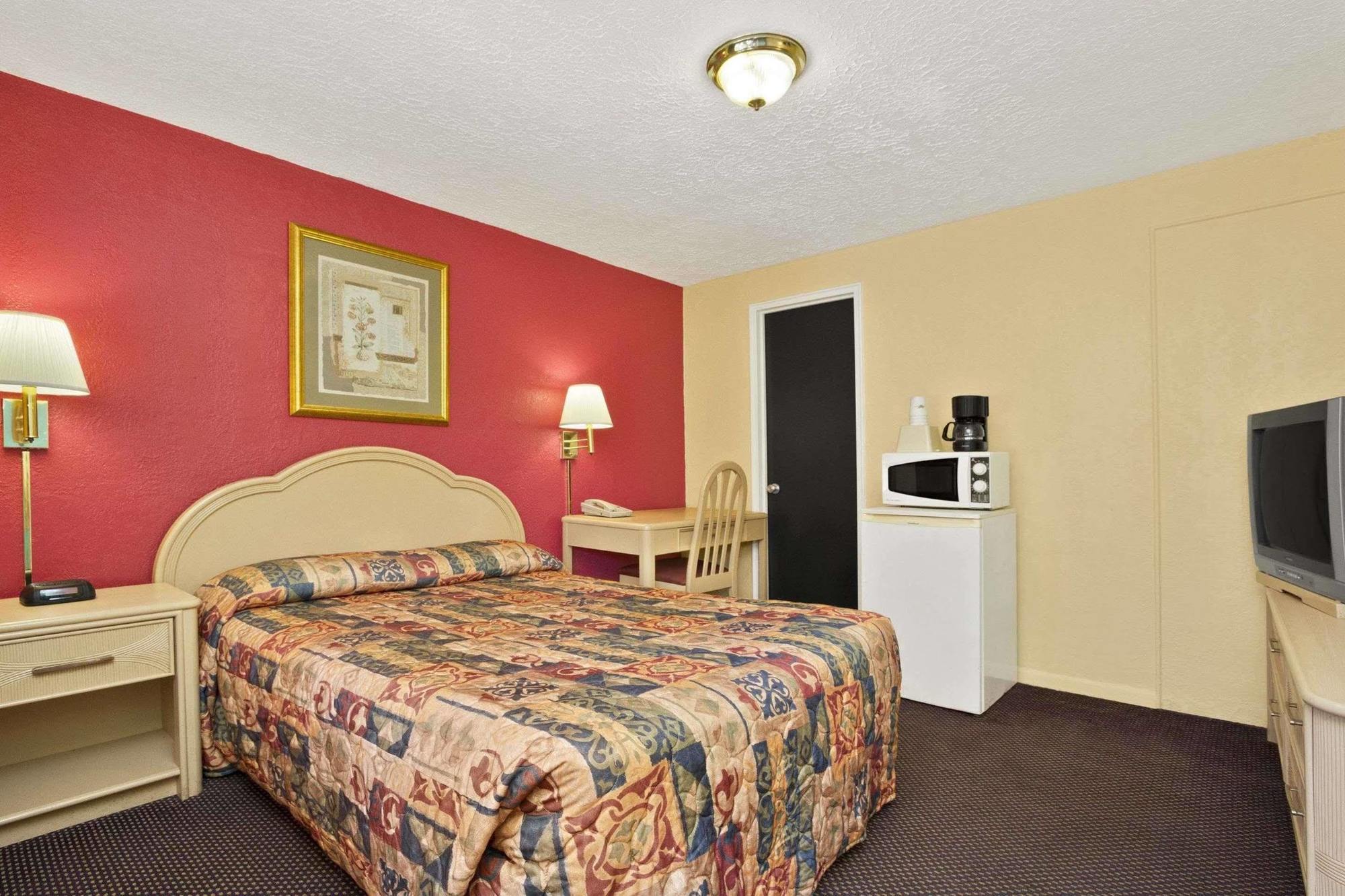 Royal Palace And Myrtle Ocean Blvd Hotel 2*