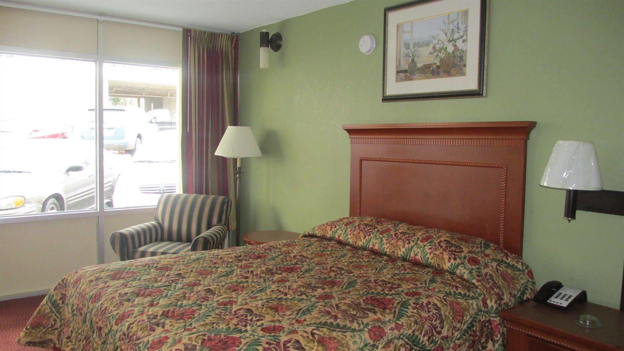 Motel Sea Dunes Oceanfront 2*
