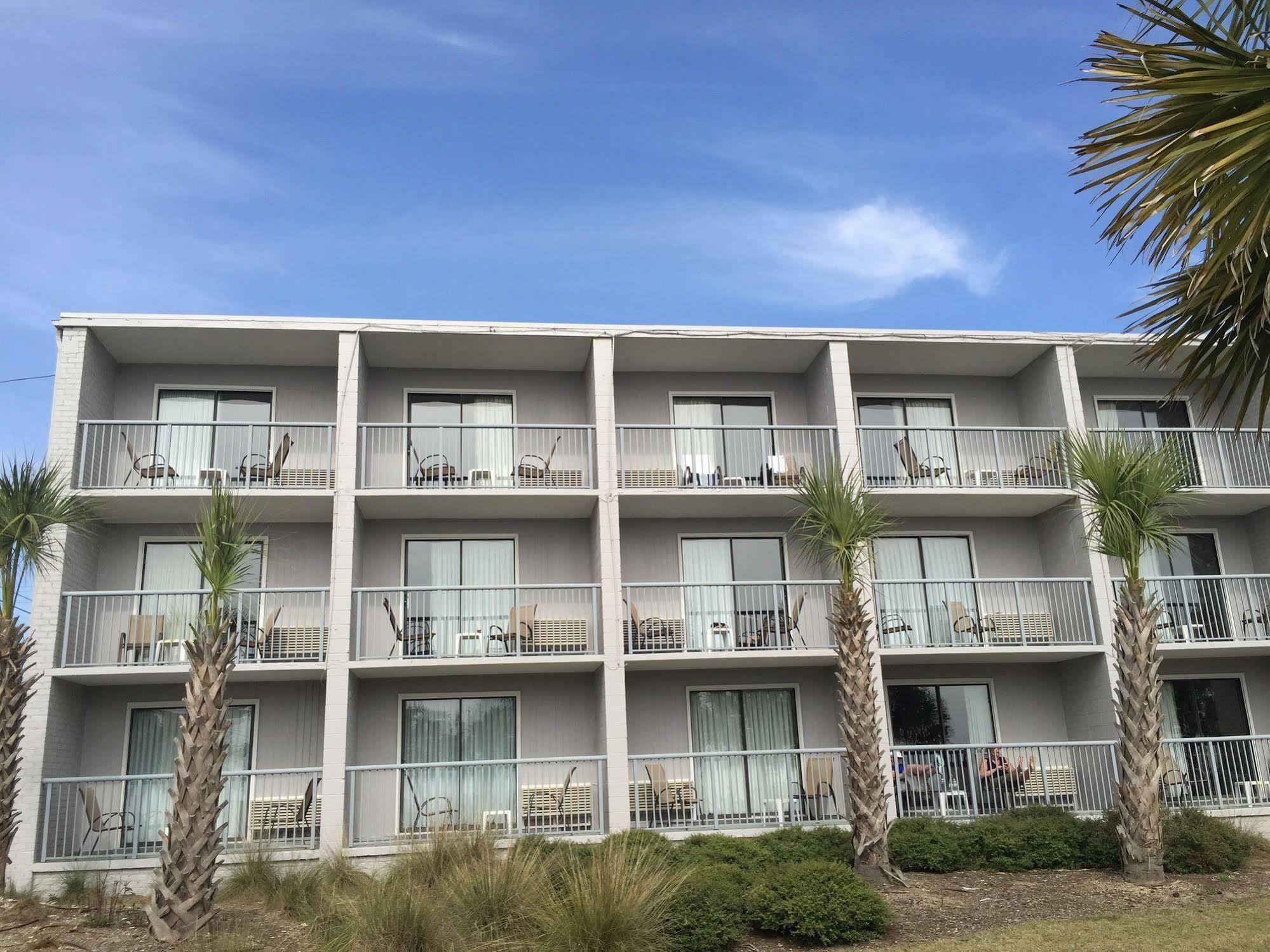 Admiral Motor Motel *