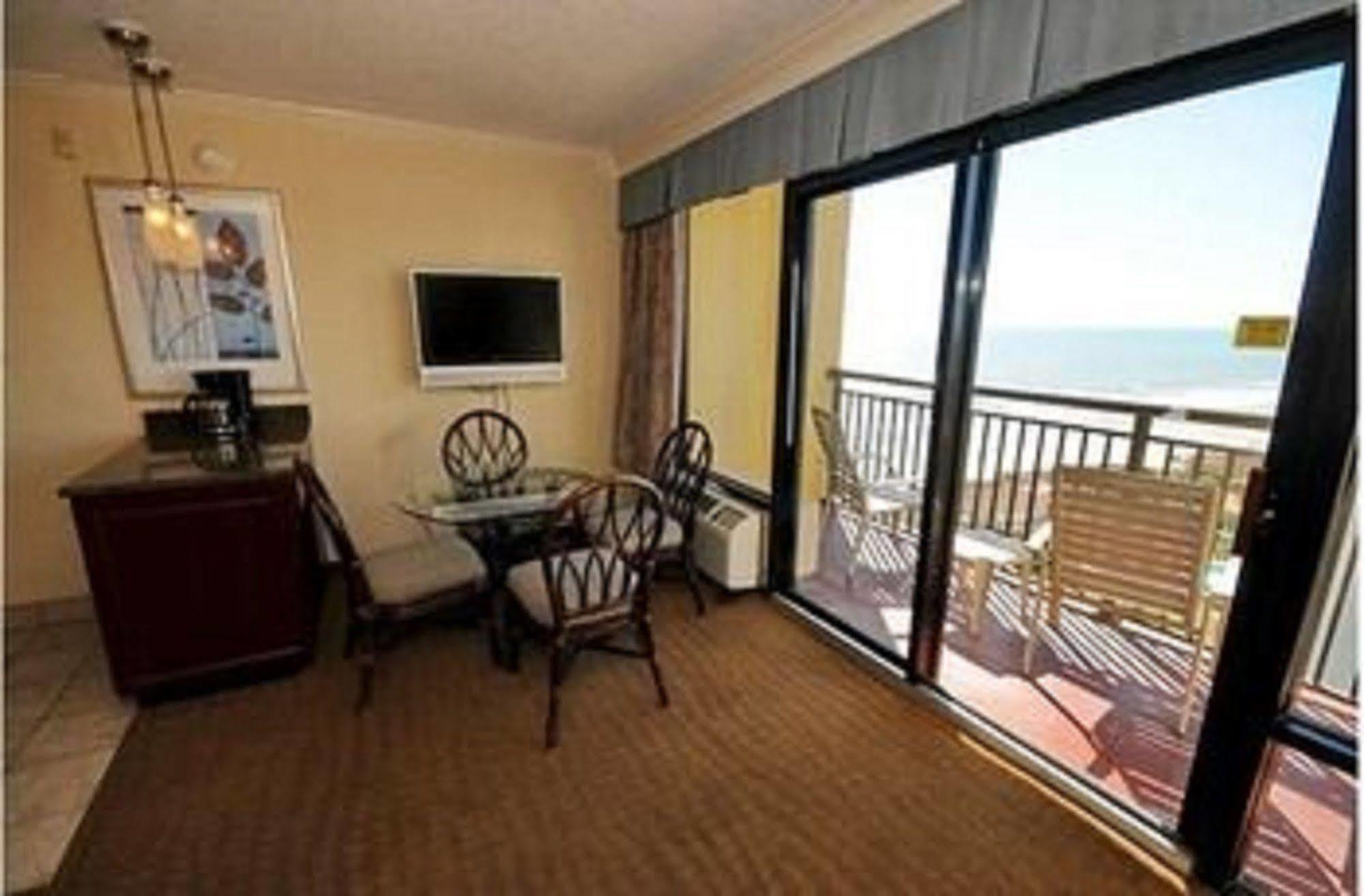 Units At Caravelle By Elliott Hotel