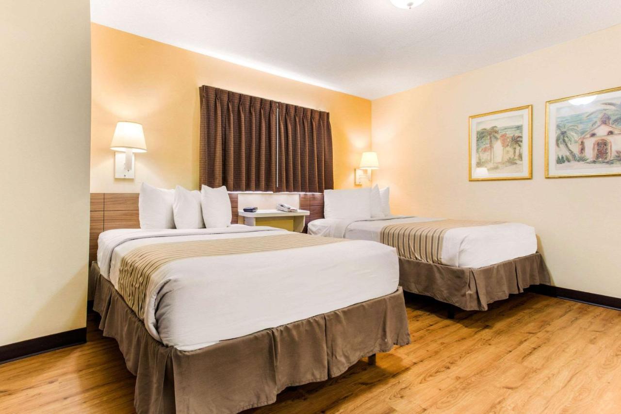 Hotel 6 Myrtle Beach, Sc 4*
