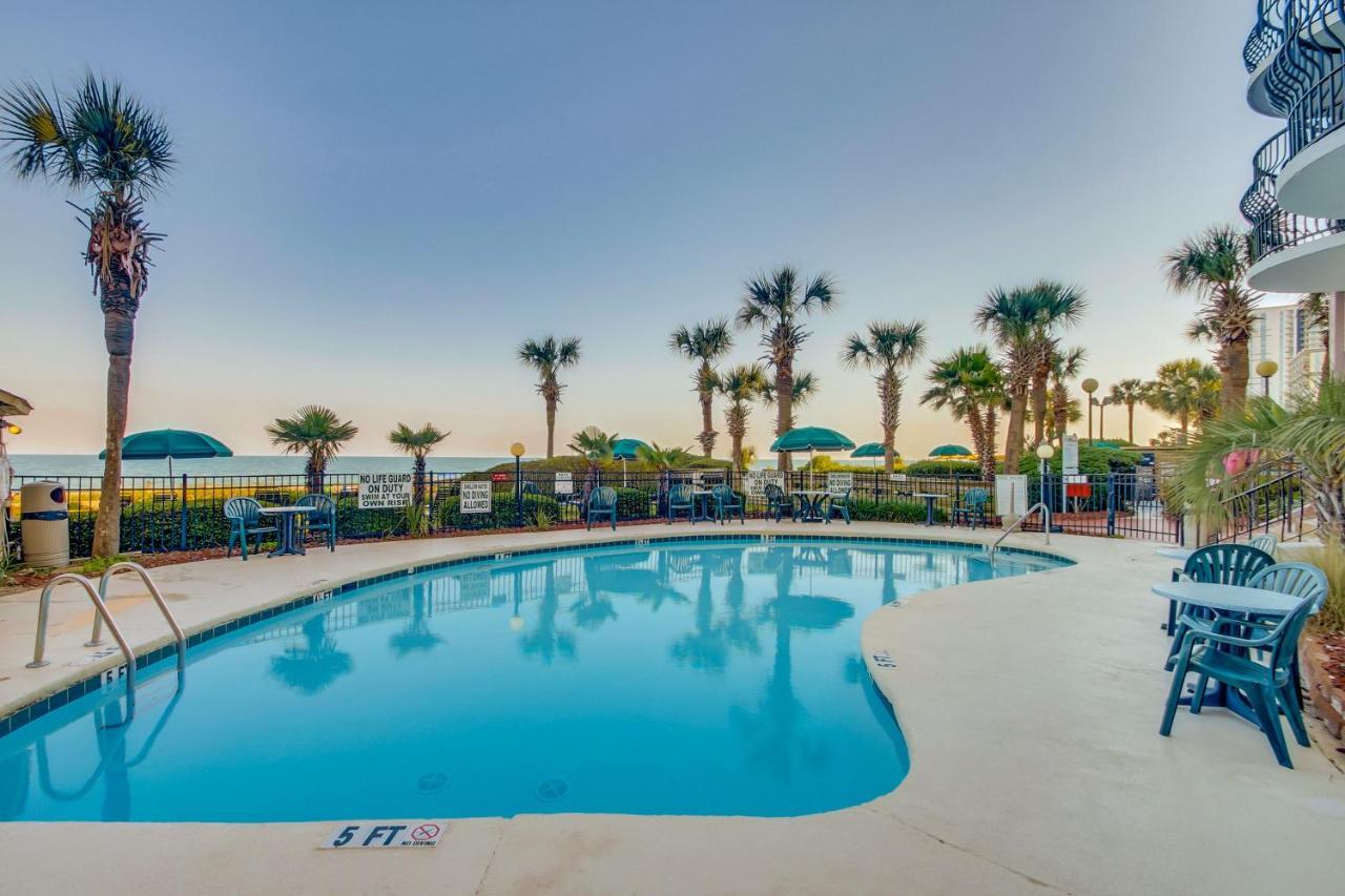 Beachfront Luxury W Private Balcony Apartment