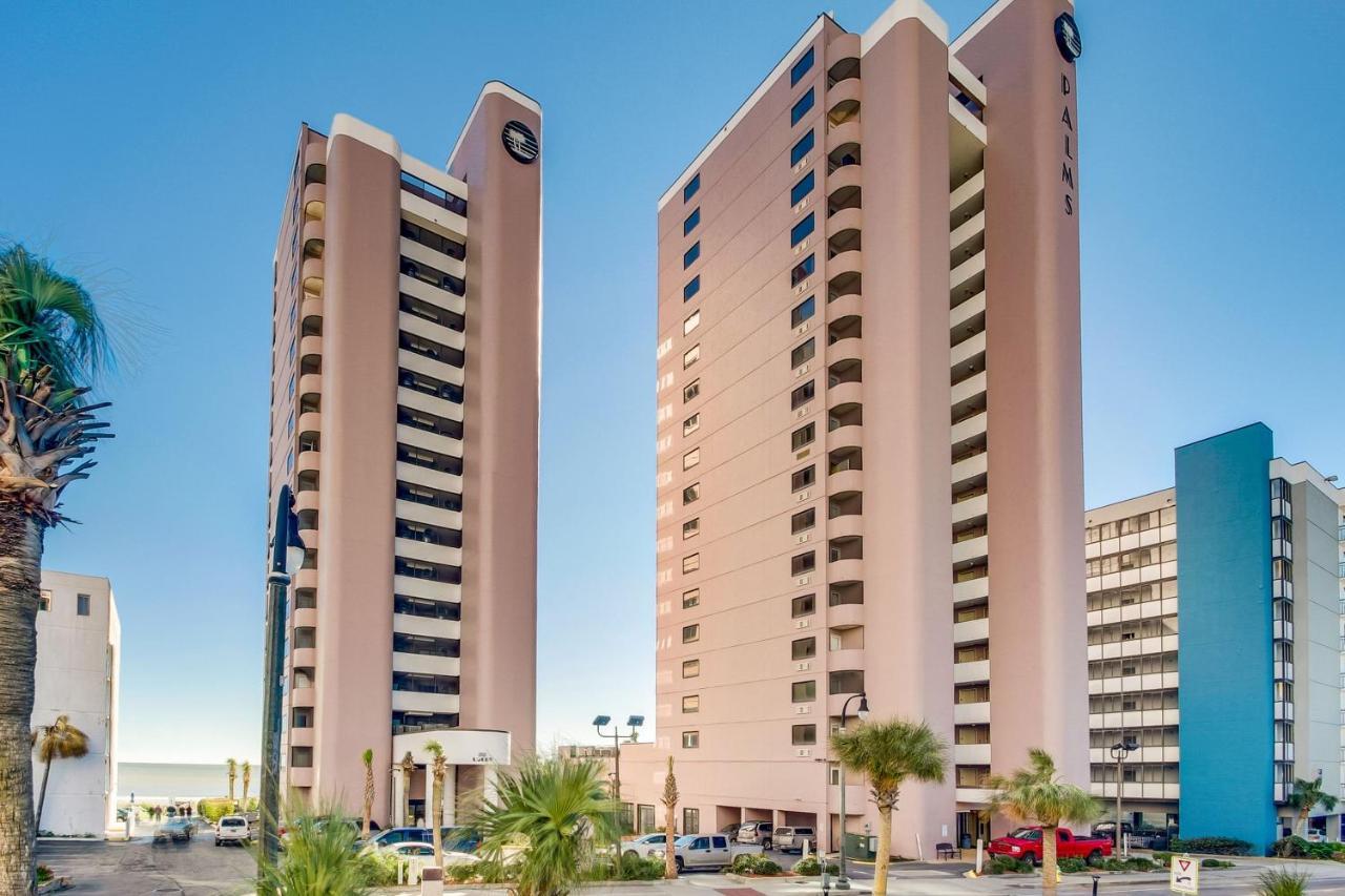 Beachfront Luxury W Private Balcony Apartment
