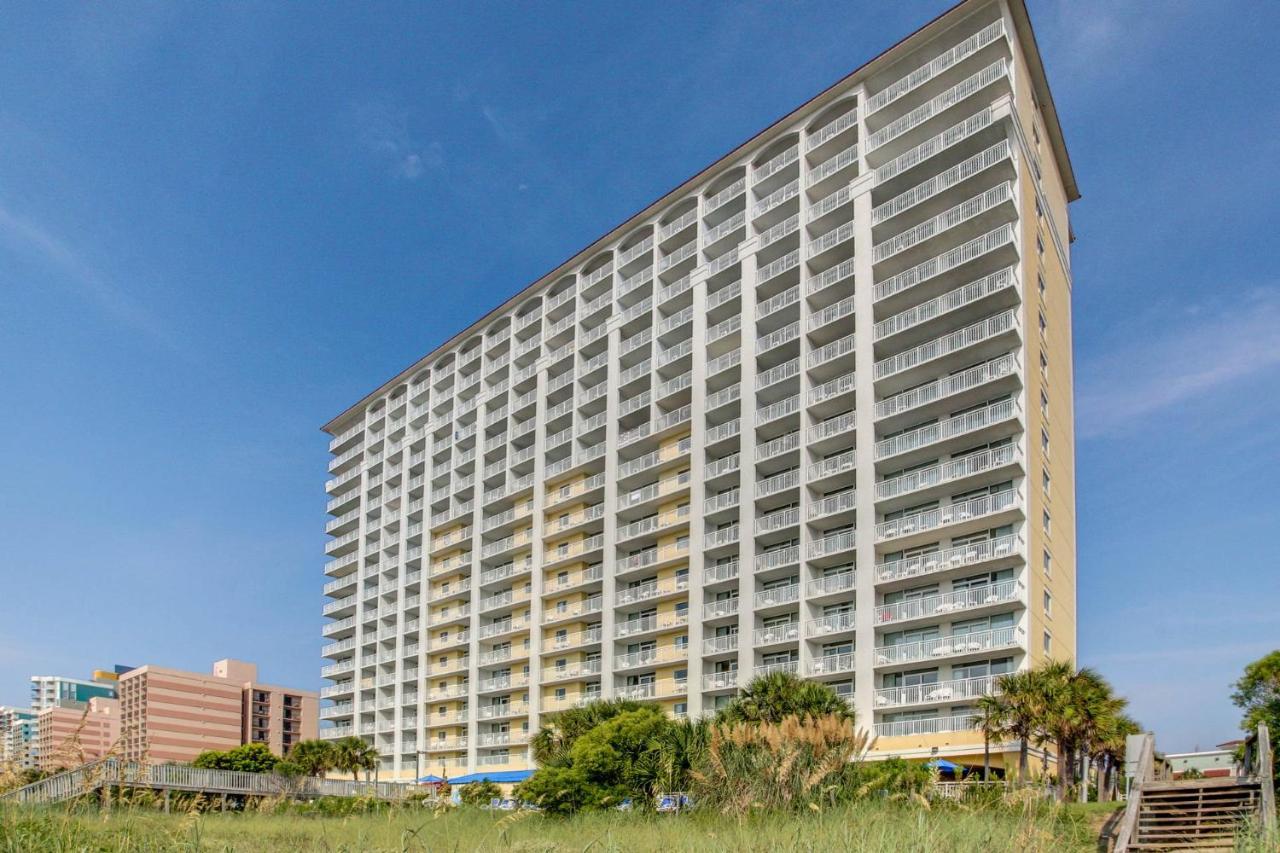 Aparthotel Oceanfront Camelot By The Sea 4*