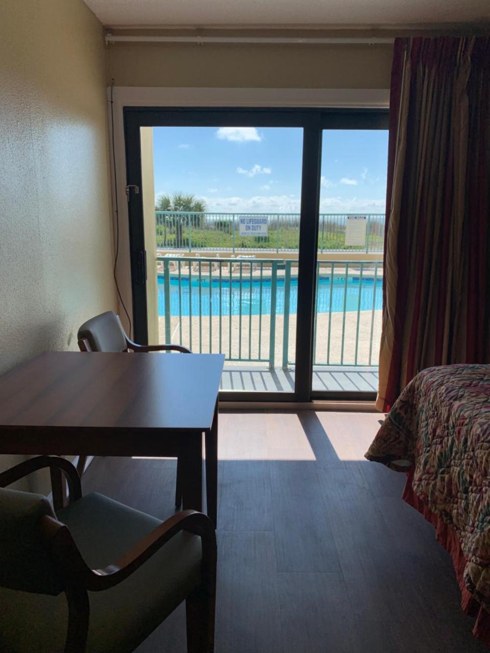 Motel Sea Dunes Oceanfront 2*