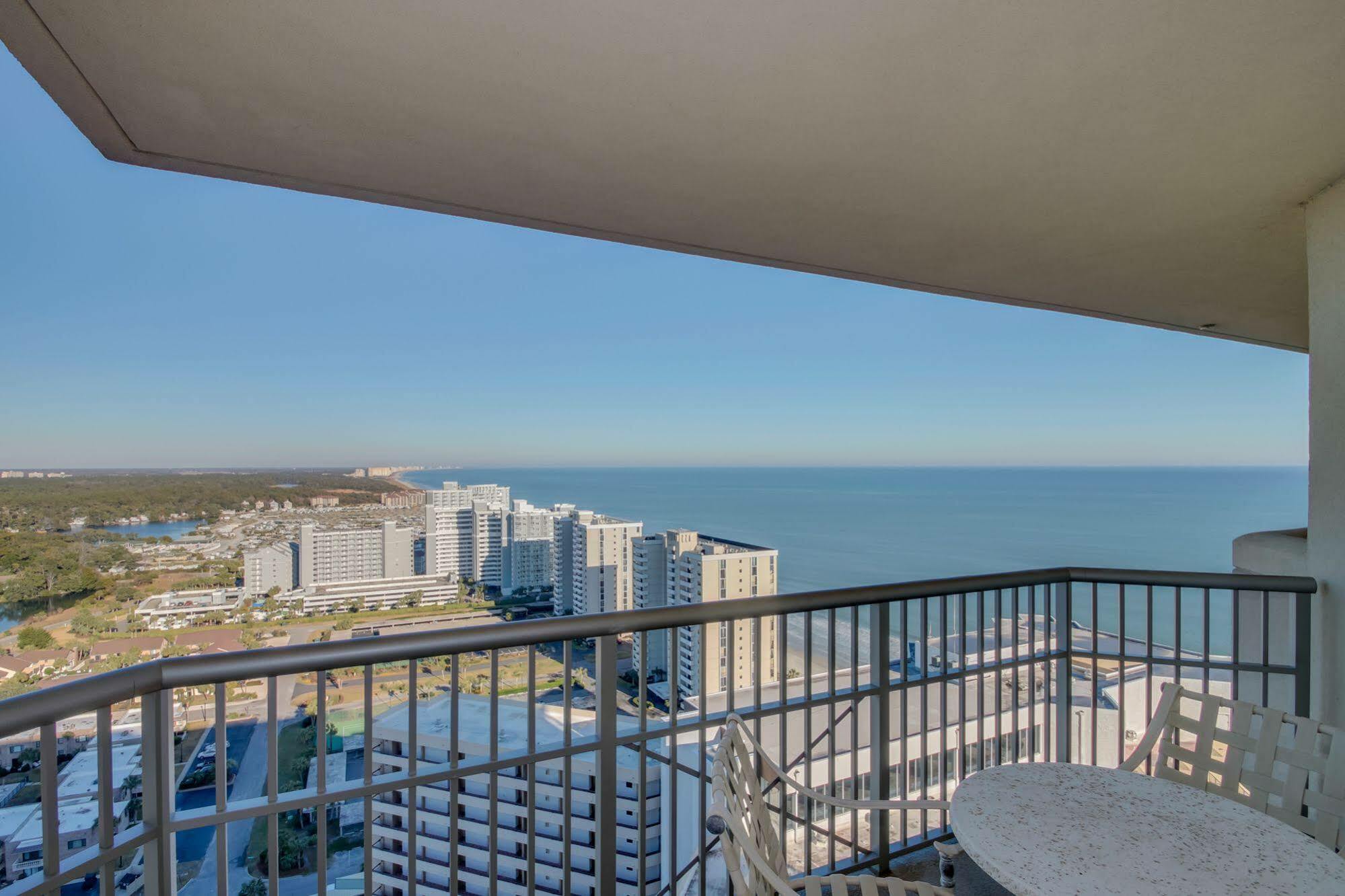 Royal Palms 704