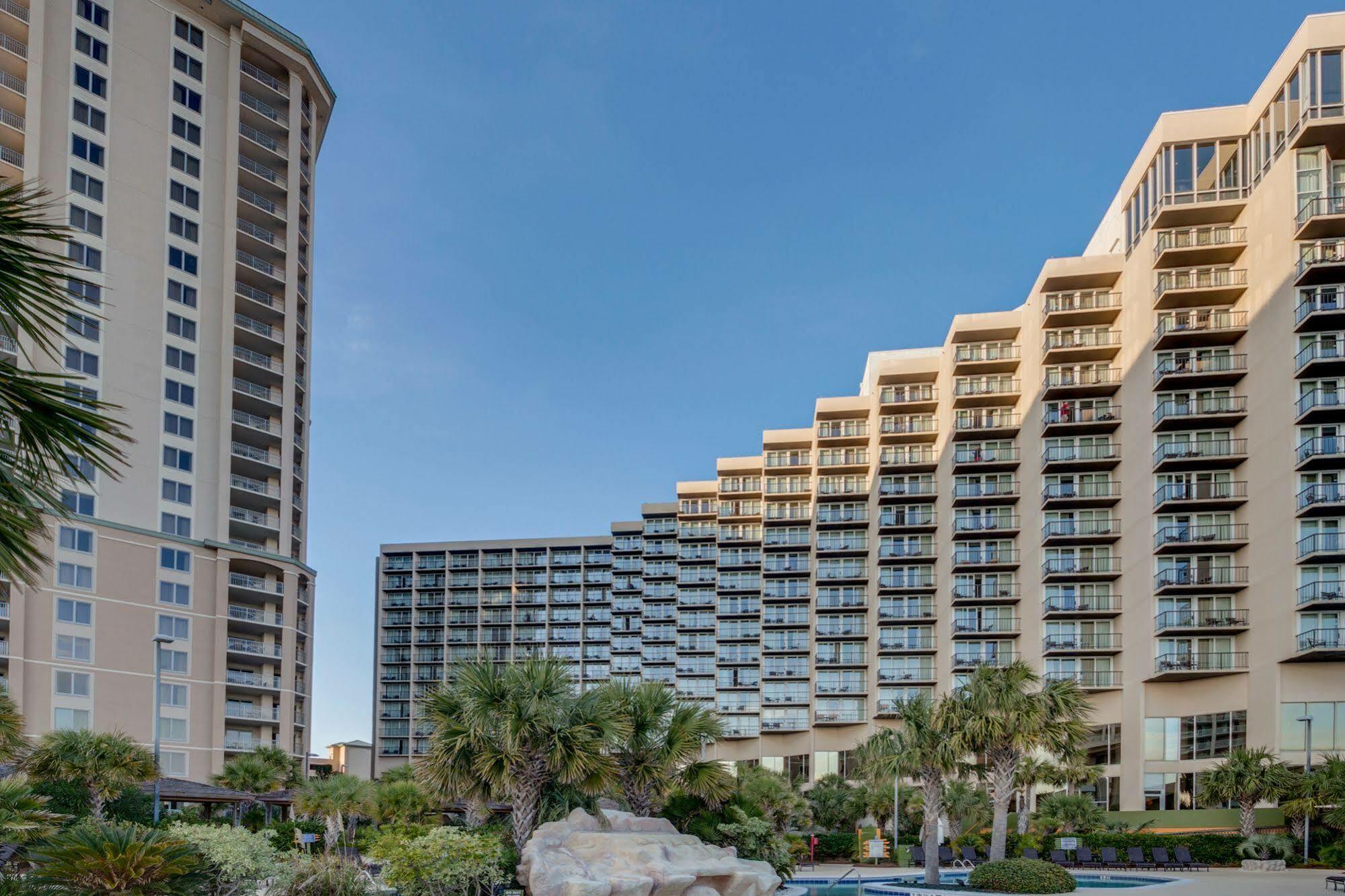 Royal Palms 704