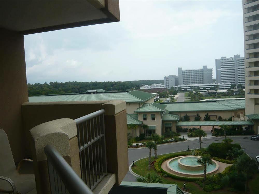 Royal Palms 704 Apartment