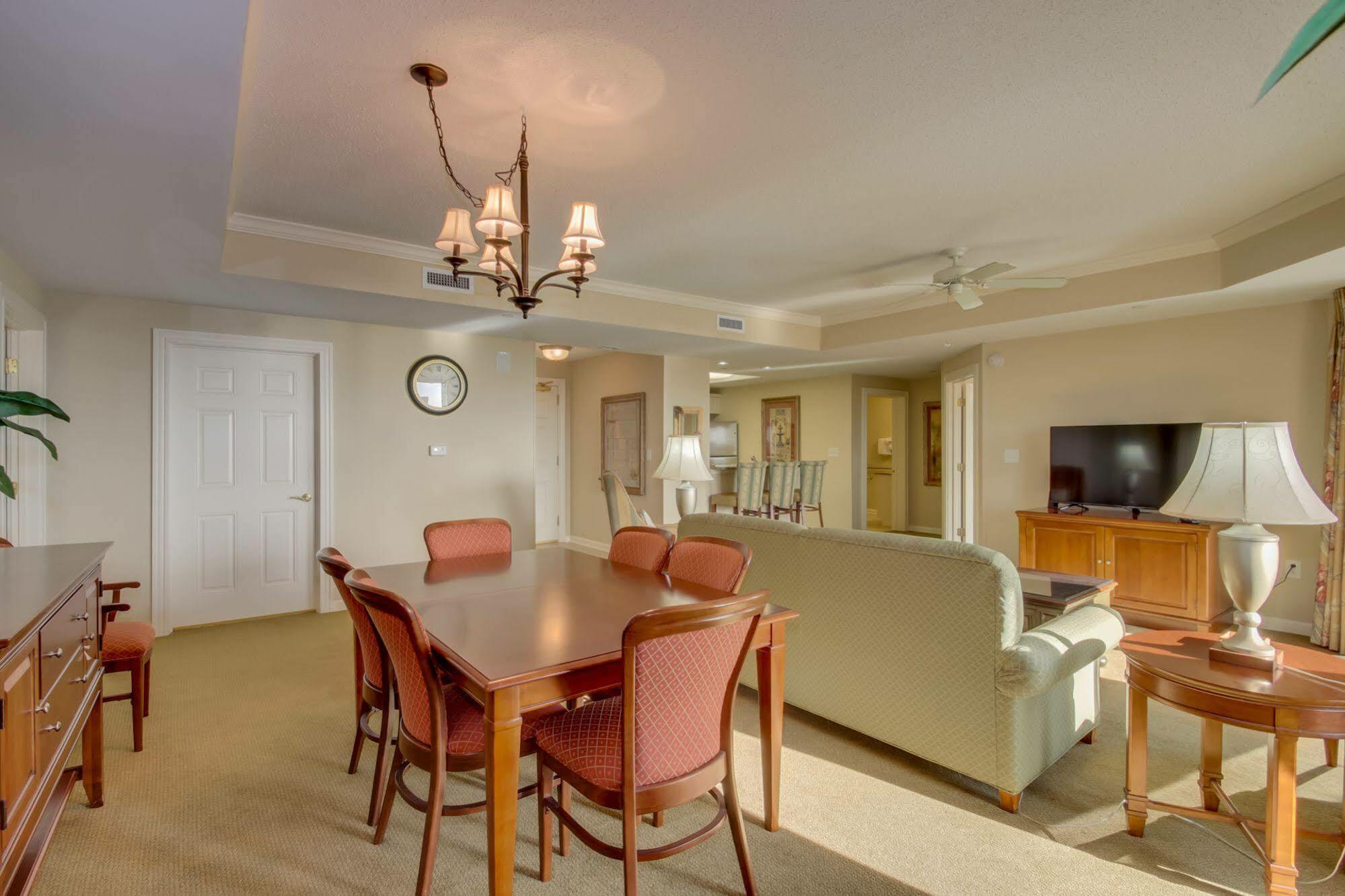 Royal Palms 704 Apartment *