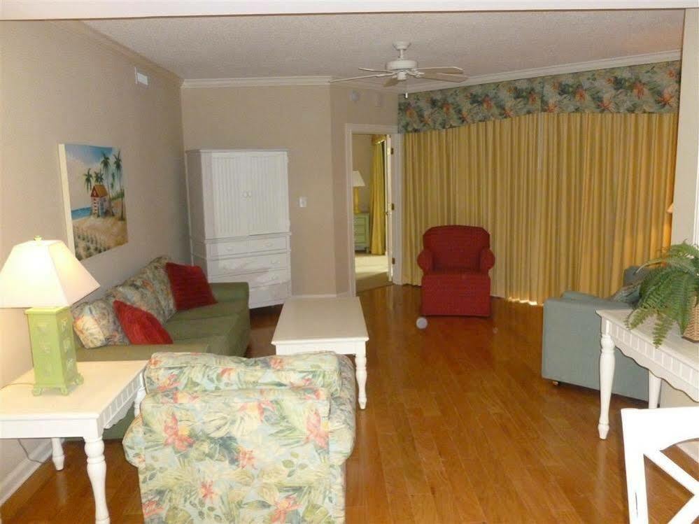 Royal Palms 704 Apartment *