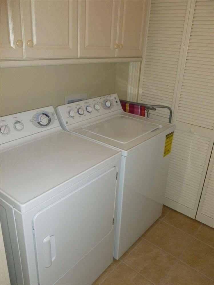 Royal Palms 704 Apartment *