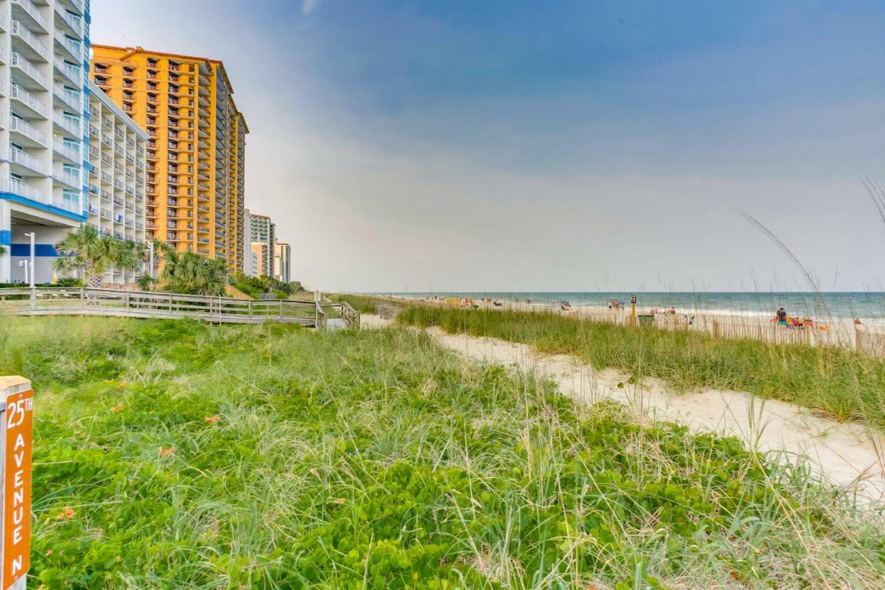 Beachfront Luxury W Private Balcony Apartment *